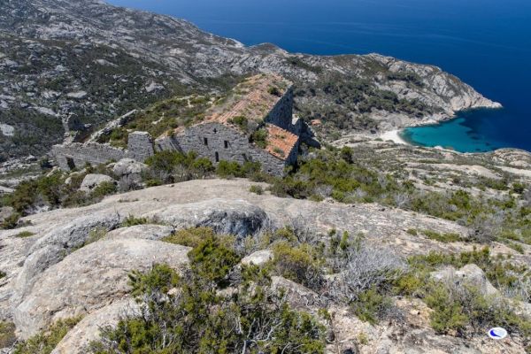 Il Parco Nazionale Arcipelago Toscano apre prenotazioni online per visita all’Isola di Montecristo