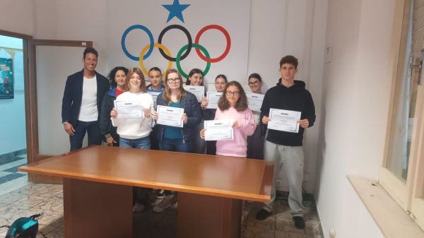 Triathlon: consegnati gli attestati agli studenti del Fossombroni