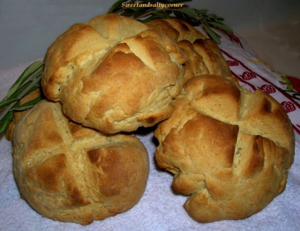 "In cucina con Giulia": pane di Pasqua